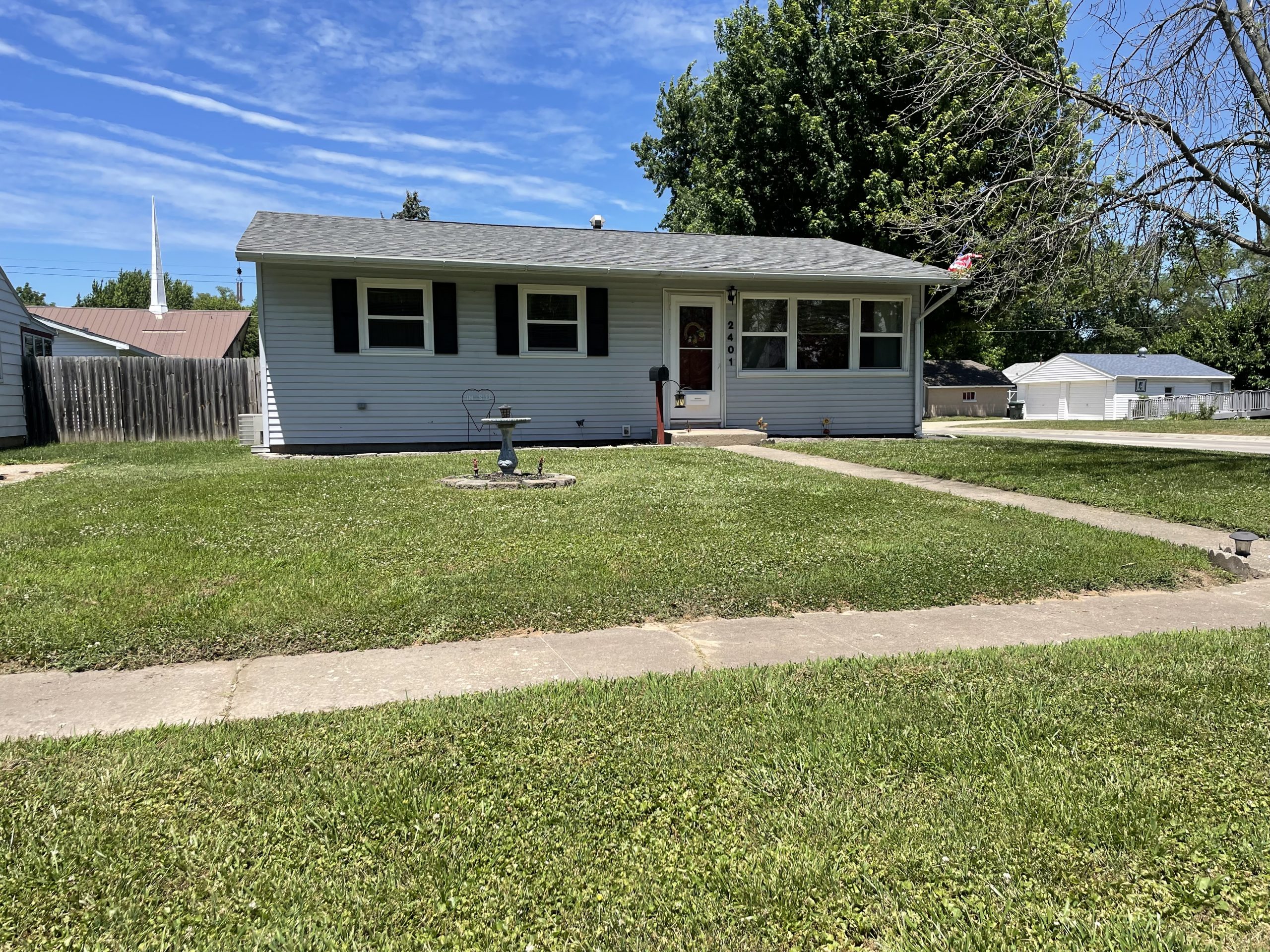 Fraise Auction & Real Estate